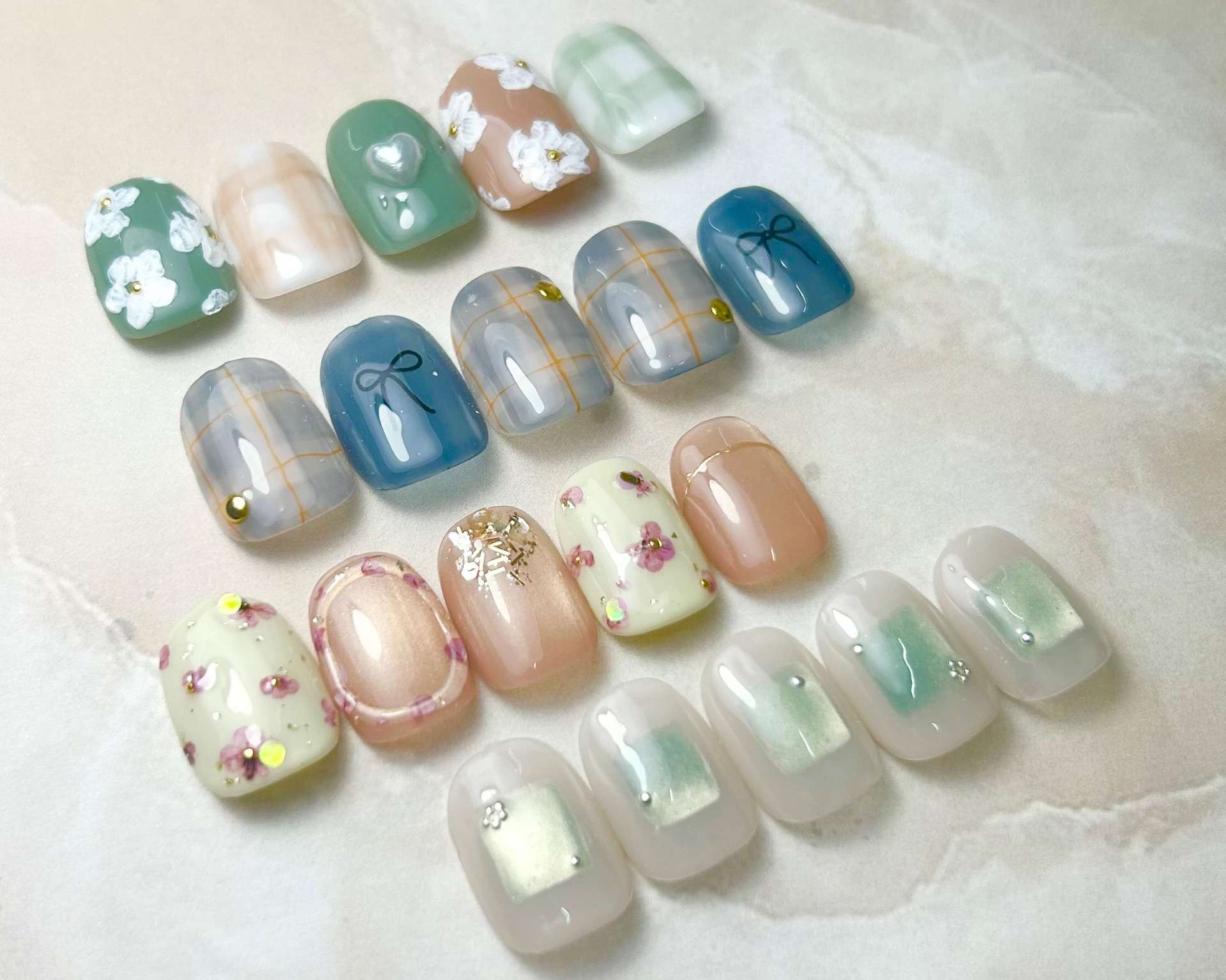 大人気¥8500サンプル|千里丘 茨木 ネイルサロン|atelier classic